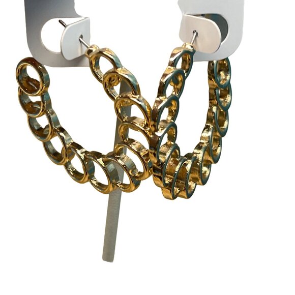 Charming ChGold Tone Hypoallergenic Hoop Earrings With Interlocking Circle Desig - Picture 6 of 7